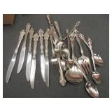 Oneida Stainless Steel Flatware, Wood Bowl