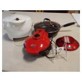 Kitchen Appliances (2), Scale, Pan w/ lid