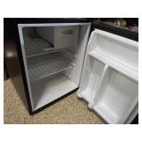 Hamilton Beach Mini Fridge