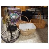 Travel Case, Foot Spa, Baskets, Feeder