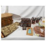 Picnic Basket, Candleholders, Décor