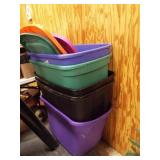 Tubs, some Lids (8+)