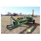 John Deere 3970 Harvester