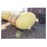 1000 gallon poly tank on skids West