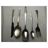 Vintage Chilldrens Flatware 5 pieces