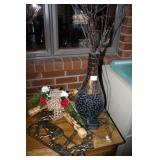 Décor; Cross, Brass Wall Décor; Vase w/lights