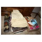 Table linens (2 boxes); Napkins etc