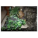 Vase; Faux Floral Home Décor; Crown shape box