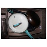 Pans for stovetop cookies; 1 has lid