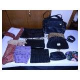 Purses; Zippered Bags; 10 Items; 1-Belt (24W);