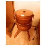 Sewing Basket w/lid; 14" x 22";