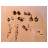 Green tone earring sets-Pierced some clear tones
