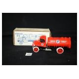 Ertl Standard Oil Co.. 1926 Mack Tanker Bank w/key