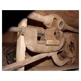 PIPE CUTTER, PIPE CLAMP