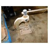 LARGE PIPE VISE