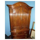 40" ARMOIRE OAK