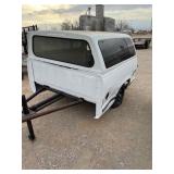 TRUCK BET TRAILER WITH CAMPER SHELL