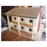 Martin House 27"x25"x20"