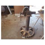 Rock Island vise no 143 on stand,