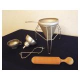 Strainer/Colander, Funnel, Pestle