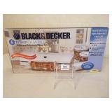 B & D Vacuum Sealer, appears new in box