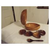 Enesco Wood Nut Set