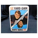 Dick Butkus 1971 Topps No.1 12 Yard Gain Card