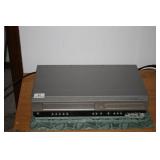 Magnavox VCR w/DVD Player