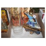 Cordless electric Peeing Cherubs; Jim beam bottle