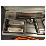 Ruger P95 9mm Handgun w/2 clips in case