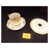 Haviland (France) Limoges China White w/green/Gold Haviland (France) Limoges China White w/green/Gold