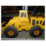 vintage Tonka steel Mighty Loader