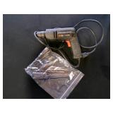 Black & Decker D2000 Electric Drill & Bits