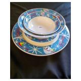 Coca-Cola Stoneware 2 bowls 2 plates