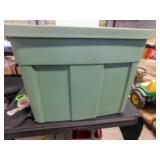 Rubbermaid roughneck