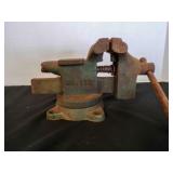 vintage LittCo. 3ï¿½" Bench Vise No.112