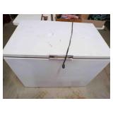 Magic Chef Large Deep Freezer, long Gear Shaft