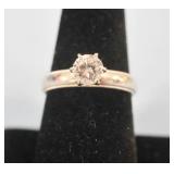 Ladies Diamond Ring in White Gold, size 8