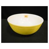 Pyrex #404 Yellow Mixing Bowl
