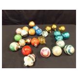 Breakable Christmas Ornaments x 26