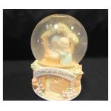 Snow Globe Precious Moments Christmas Music Box