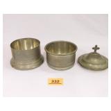 Container w/lid; Pulls apart becomes 2 containers