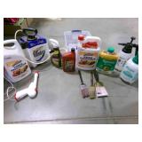 Weed & Grass Killer, Roundup, spray bottles,