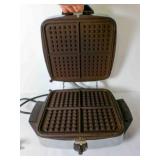Vintage Toastmaster waffle maker - model 265