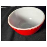 Red Pyrex Bowl; 3ï¿½" high, 7" across top
