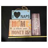 3 Home Dï¿½cor Plaques