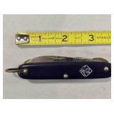 Ulster Boy Scout knife, jigged handle