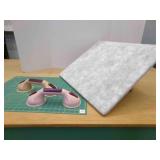 Cutting Mat, 2-gypsy Grippers, Quilt Block