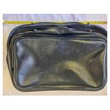 Softside suitcase, 21"x14", 2 outside half pockets