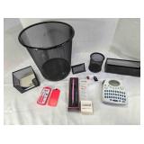 Wire office set (waste can, noteholder, bookstand